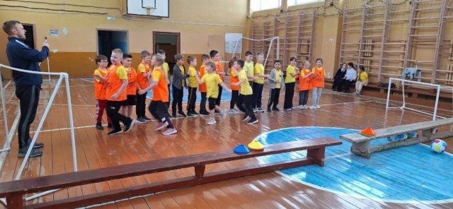 Проект "Футбол в школу"