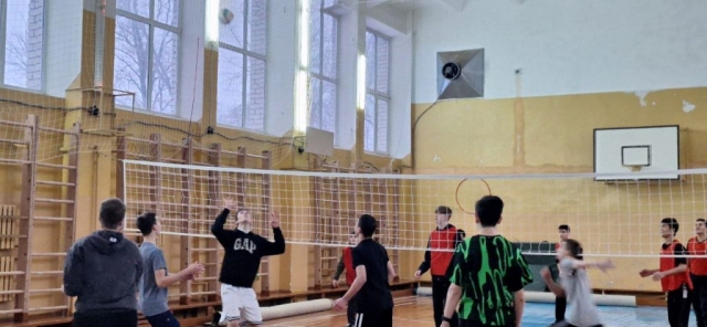 "Президентские спортивные игры" по волейболу