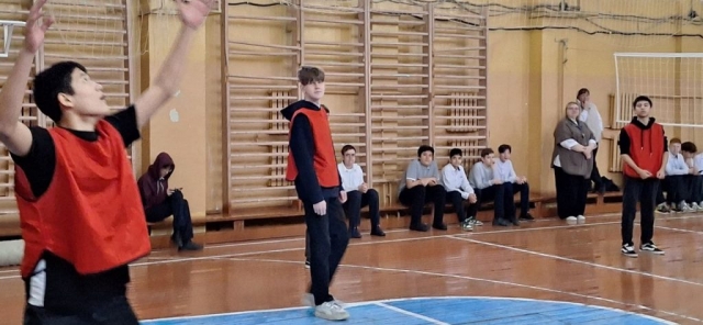 "Президентские спортивные игры" по волейболу