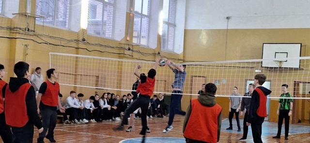 "Президентские спортивные игры" по волейболу