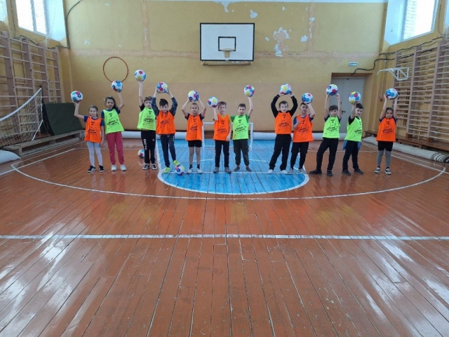 Проект «Футбол в школе» поддержал Масленицу! Проект «Футбол в школе» поддержал Масленицу!